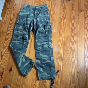 Brandy Melville Camo cargo pants